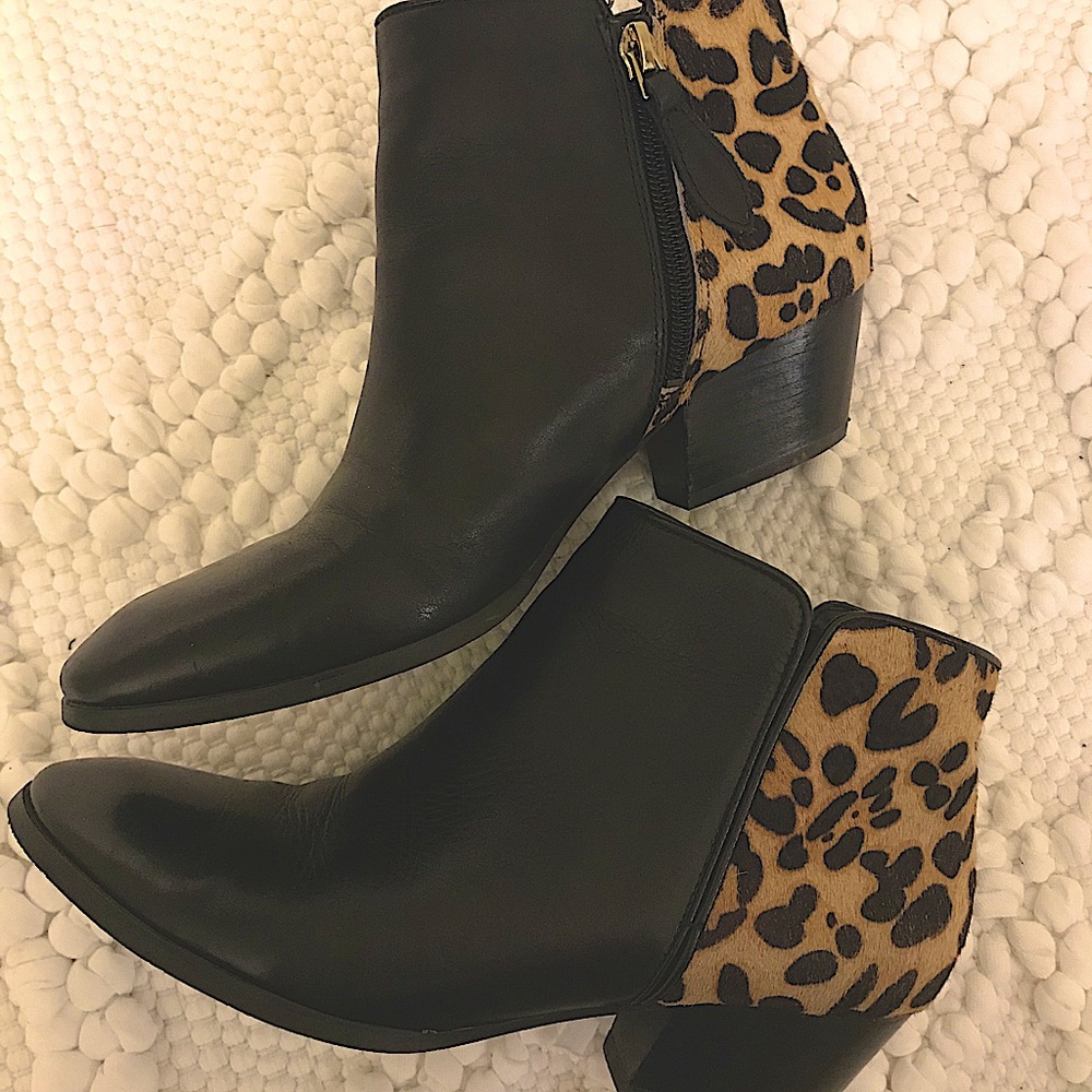 Black leather faux fur cheetah booties